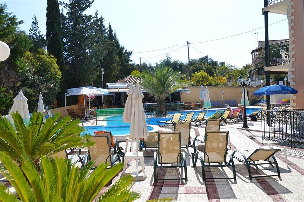 Philippos Hotel Kassiopi Exterior foto