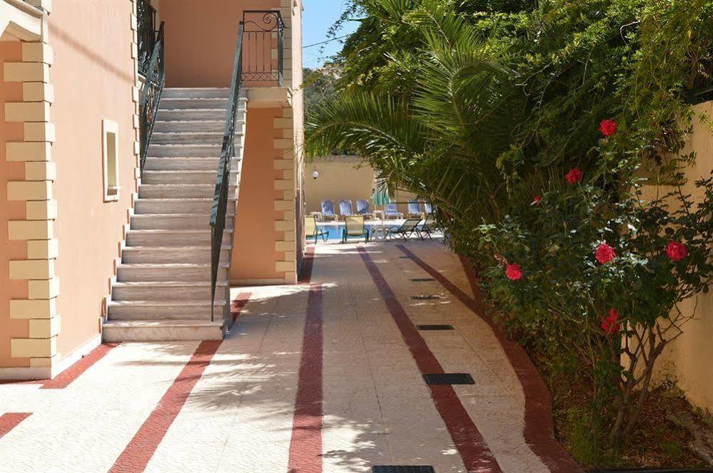 Philippos Hotel Kassiopi Exterior foto
