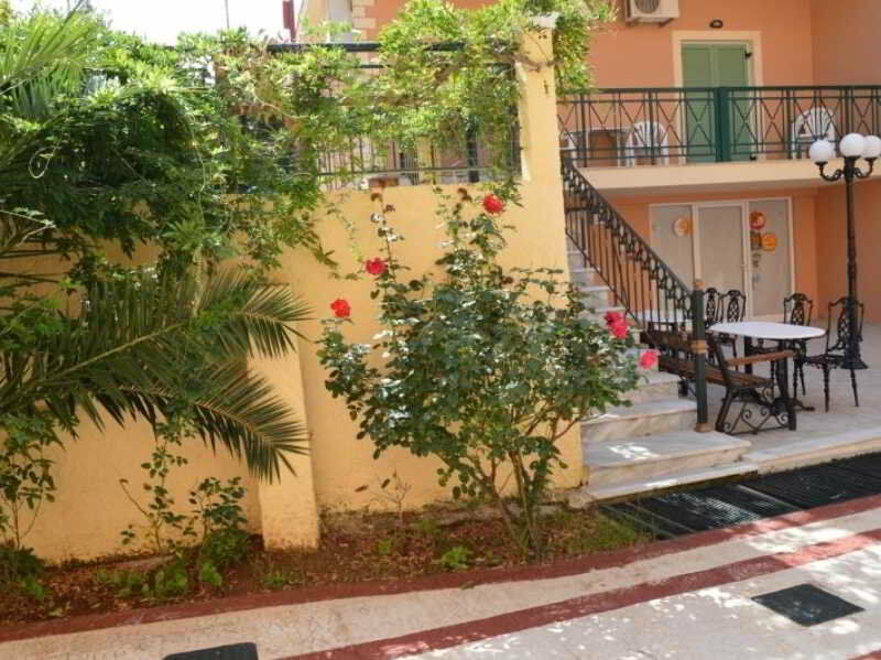 Philippos Hotel Kassiopi Exterior foto